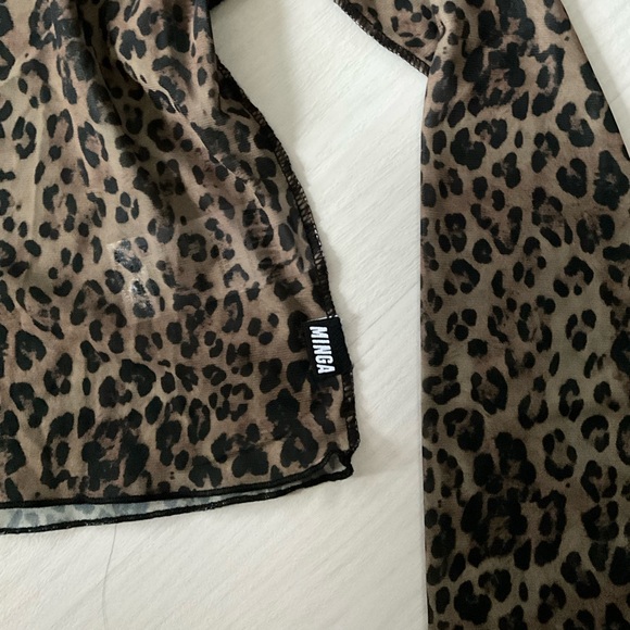 new! Mesh long sleeve top leopard; animal print. Minga - Picture 3 of 3